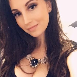 Meet your Posher, Nikki